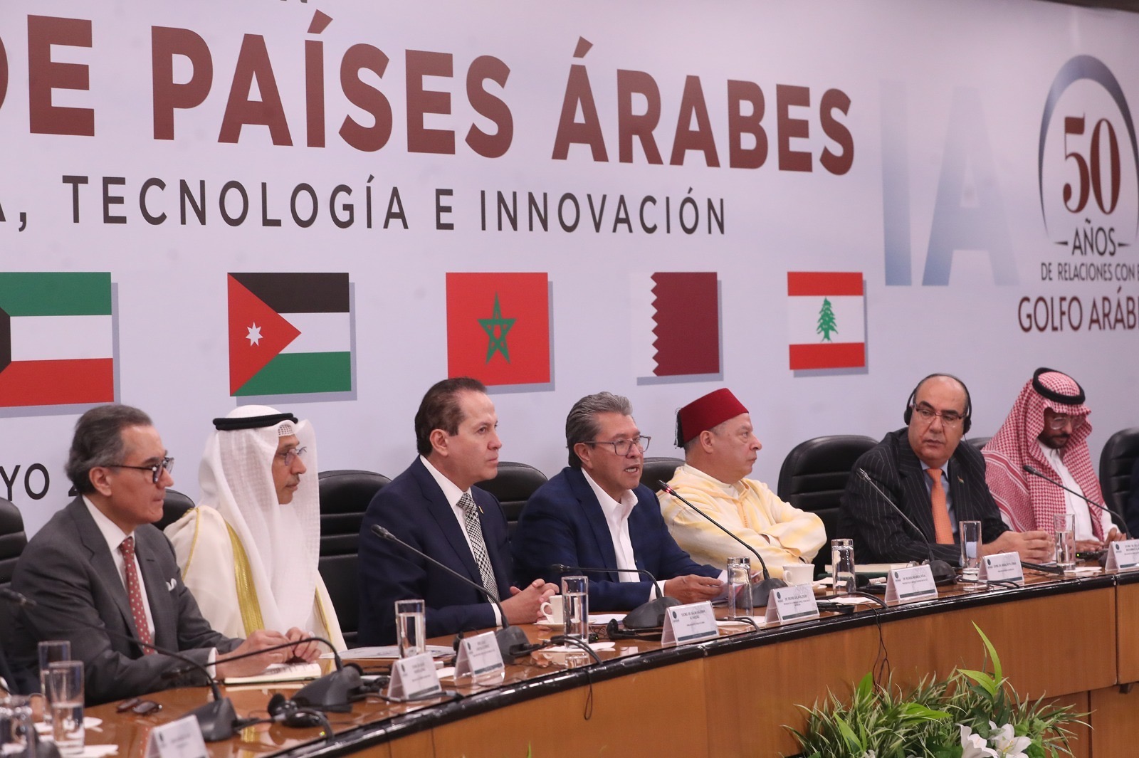 Lee más sobre el artículo México ha decidido enfrentar con responsabilidad y apertura el tema de la Inteligencia Artificial: diputado Ricardo Monreal